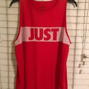Women’s Nike tank top size xl